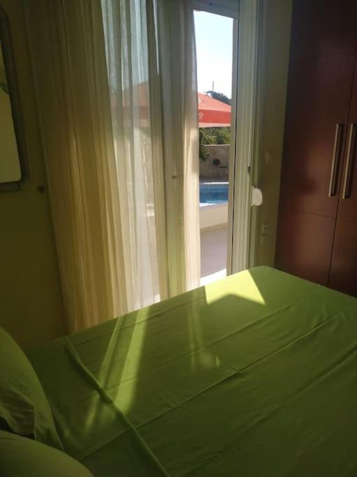 Greek Style Ground Floor Apartment & Pool Jalisos Zewnętrze zdjęcie