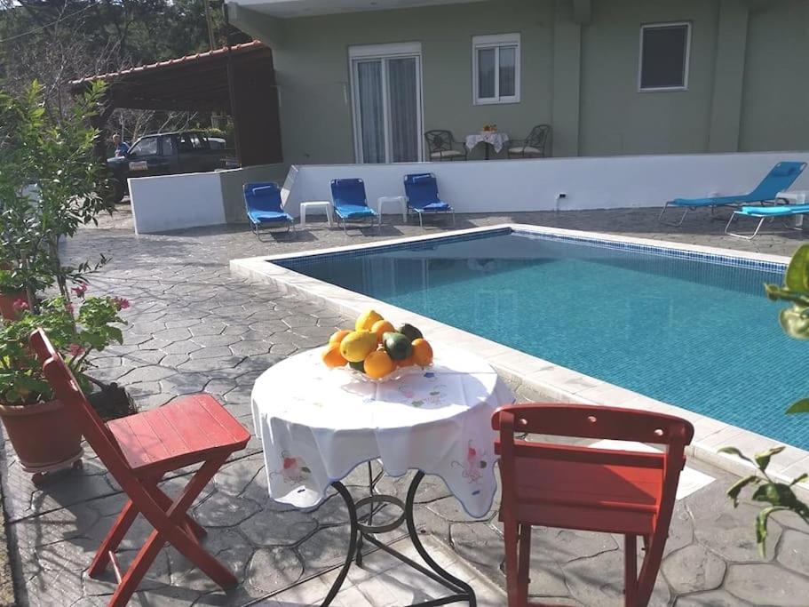 Greek Style Ground Floor Apartment & Pool Jalisos Zewnętrze zdjęcie