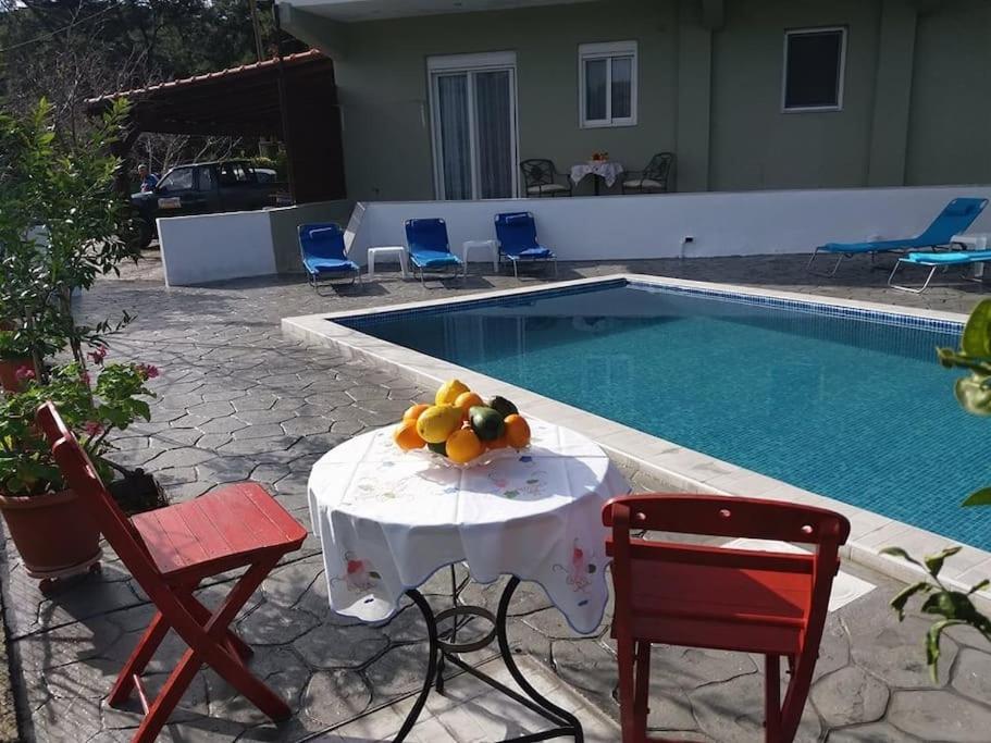 Greek Style Ground Floor Apartment & Pool Jalisos Zewnętrze zdjęcie