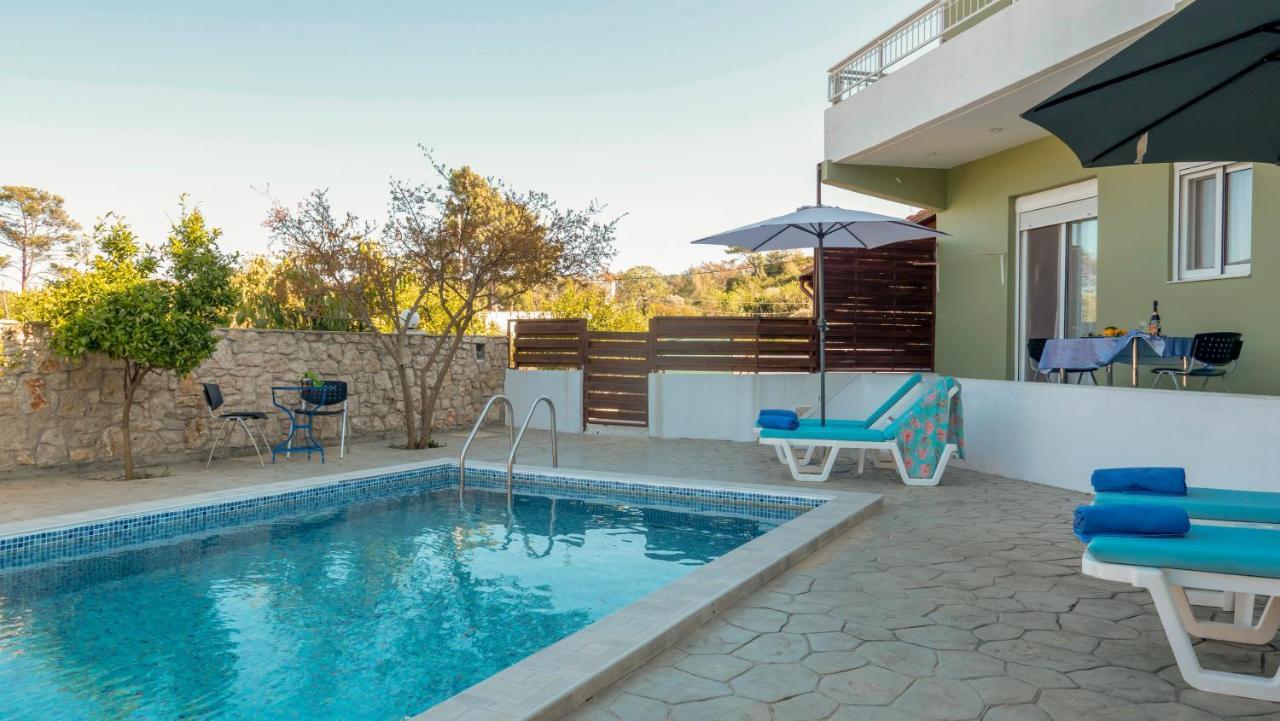 Greek Style Ground Floor Apartment & Pool Jalisos Zewnętrze zdjęcie